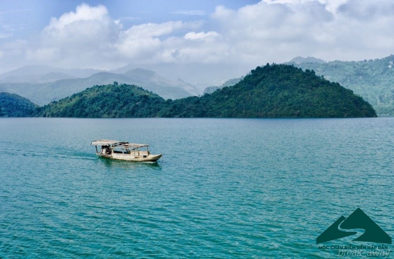 du thuyền sông đà