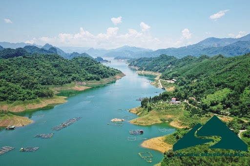 du thuyền sông đà