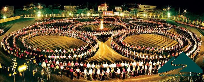 xòe thái mộc châu (1)